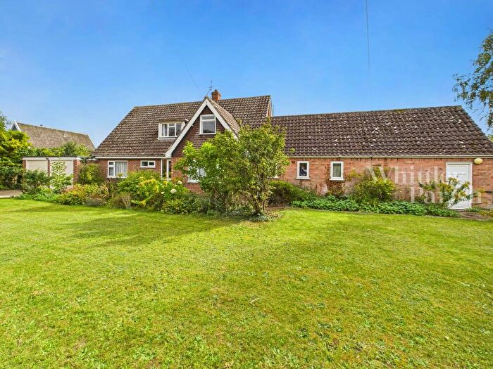 4 Bedroom Detached House For Sale In High Street, Hopton, IP22