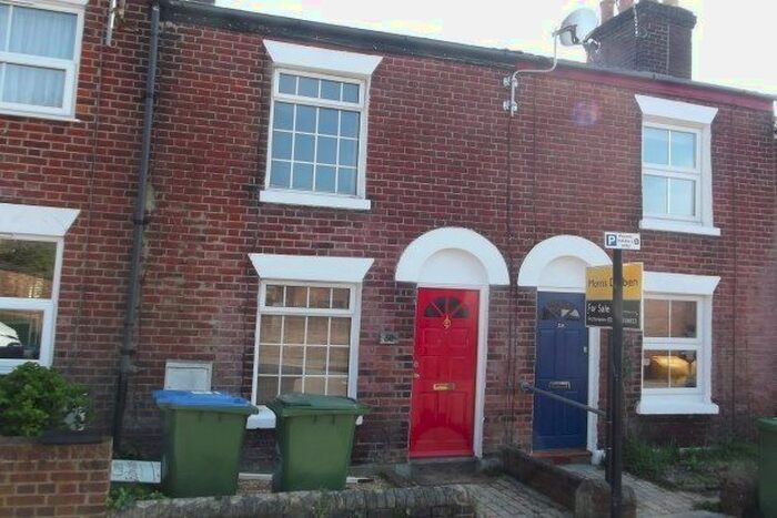 2 Bedroom Property To Rent In Peterborough Road, Southampton, SO14