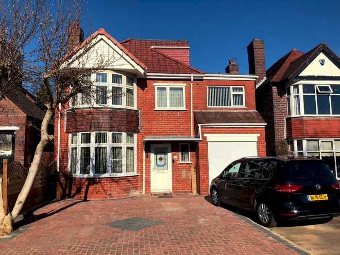 5 Bedroom House To Rent In Westbourne Road, Solihul, B92