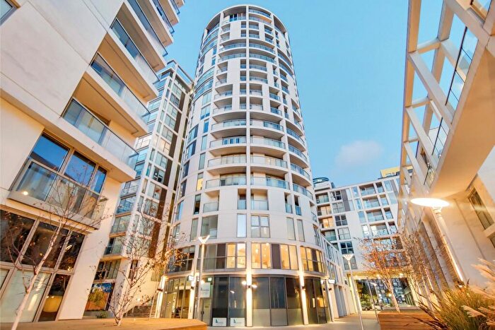 1 Bedroom Apartment To Rent In Trinity Tower, Quadrant Walk, E14
