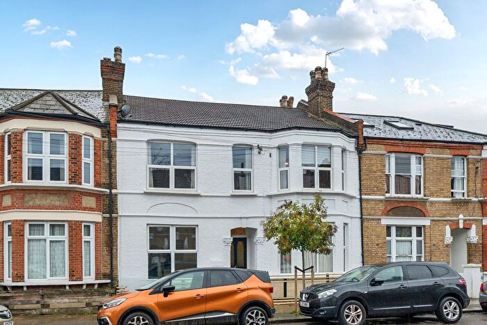 2 Bedroom Flat For Sale In Nelgarde Road, London, SE6