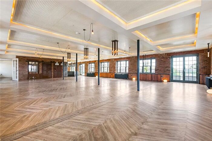 4 Bedroom Flat To Rent In Chapel Lofts, Belmont Street, Camden, NW1