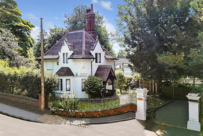 2 Bedroom Detached House To Rent In Derby Road, Beeston, Nottinghamshire, NG9