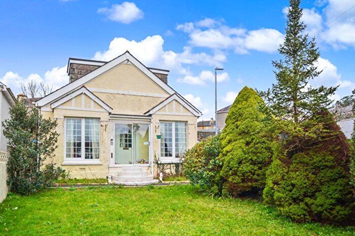 4 Bedroom Detached House For Sale In St. Stephens Road, Saltash, Cornwall, PL12