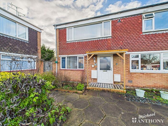 3 Bedroom End Terrace House For Sale In Hastoe Park, Aylesbury, Buckinghamshire, HP20