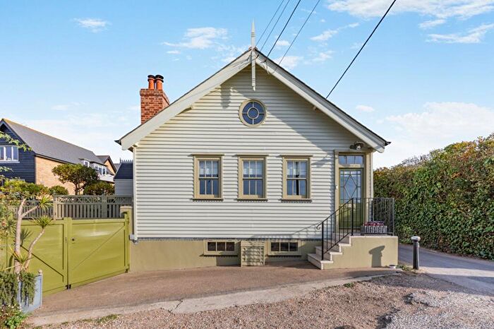 3 Bedroom Detached House For Sale In Island Wall, Whitstable, Kent, CT5