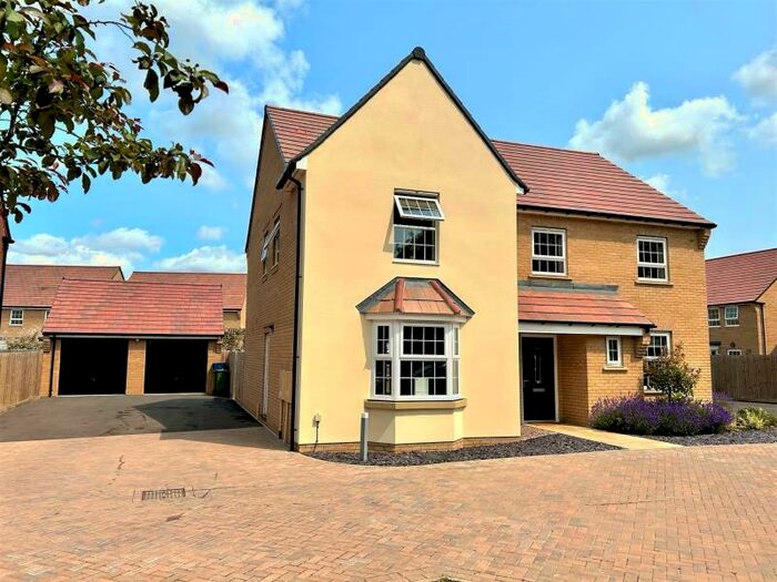 5 Bedroom Detached House To Rent In Waffas Hill, Eagles Farm South, MK17