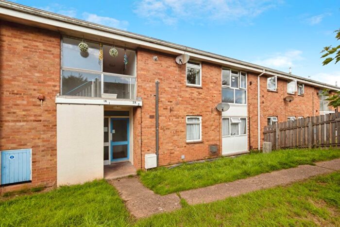 2 Bedroom Flat For Sale In Mulberry Close, Exeter, Devon, EX1