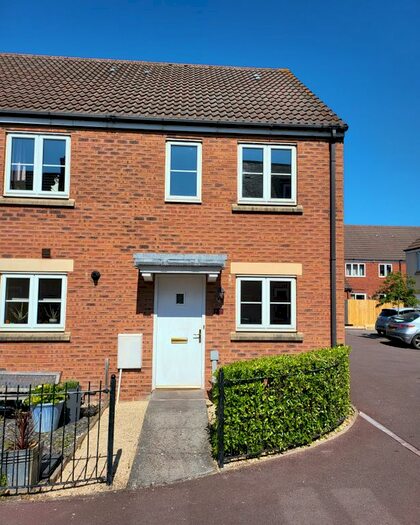 2 Bedroom Semi-Detached House To Rent In Stroud Way, Weston-Super-Mare, BS24