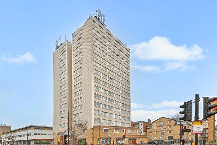 2 Bedroom Flat To Rent In Roman Road, London, E2