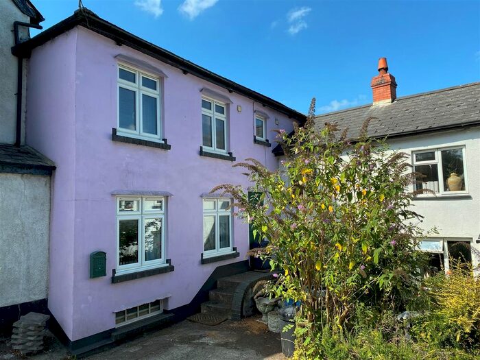 2 Bedroom Semi-Detached House For Sale In Holemoor, Bradford, Holsworthy EX22