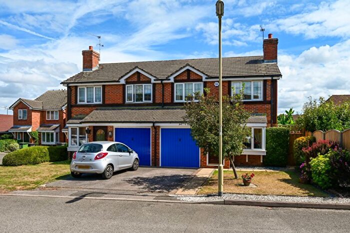 3 Bedroom Semi Detached House To Rent In Hazeldene, Reading Road, Chineham, RG24