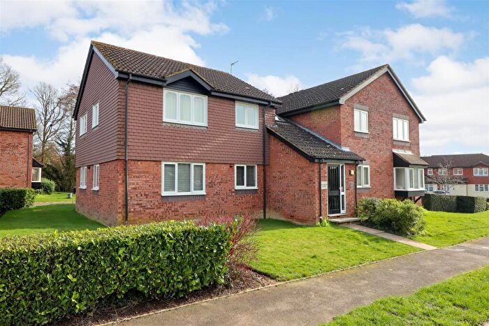 1 Bedroom Flat For Sale In Winchester Court, Southwater, Horsham, RH13