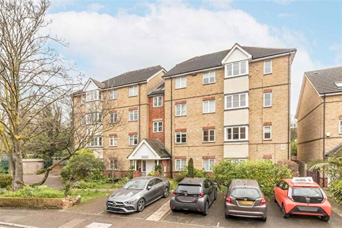 2 Bedroom Flat To Rent In Cold Blow Lane, New Cross, SE14