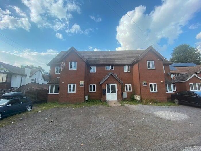 2 Bedroom Flat To Rent In Dunstable Road, Luton, LU4