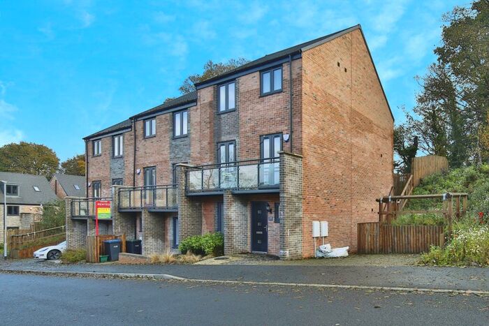 4 Bedroom House To Rent In Illingworth Grove, Durham, DH1