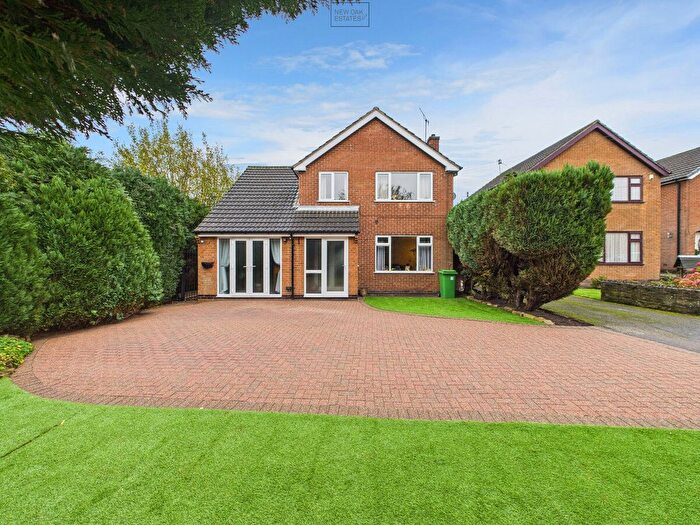 4 Bedroom Detached House For Sale In Howard Drive, North Wingfield, S42