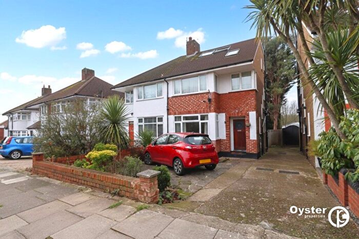 5 Bedroom Semi-Detached House To Rent In Ashfield Road, London, N14