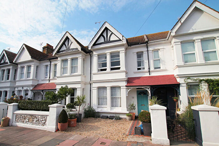 2 Bedroom Flat To Rent In Elm Road, Worthing, BN11