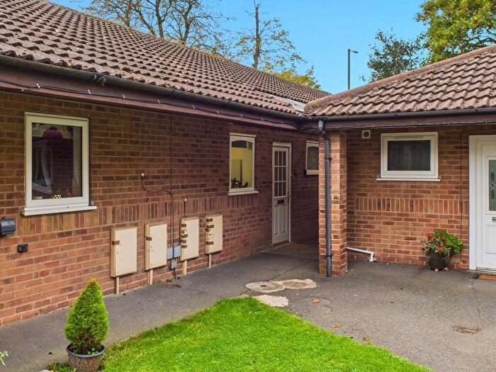 1 Bedroom Retirement Property For Sale In Birch Walk, Sherwood, Nottingham, NG5