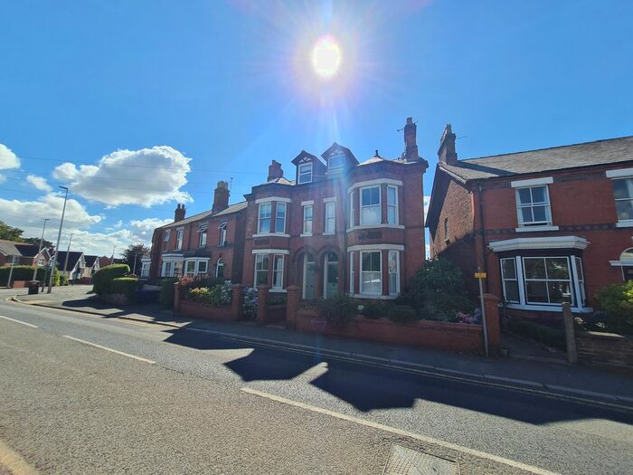 5 Bedroom Semi-Detached House To Rent In Bradwall Road, Sandbach, CW11