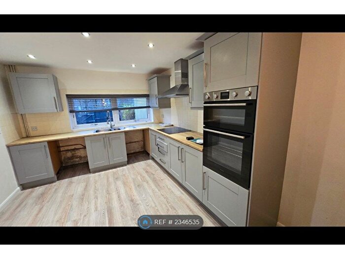 3 Bedroom Terraced House To Rent In Glovers Lane, Heelands, Milton Keynes, MK13