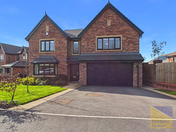 5 Bedroom Detached House For Sale In Chandlers Way, Grimsargh, PR2