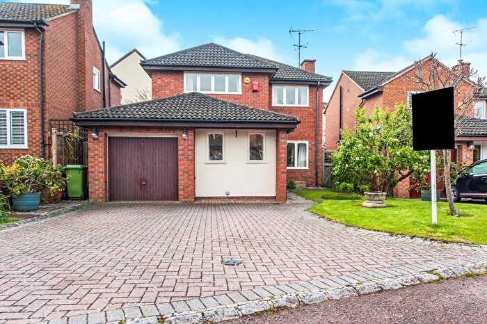 4 Bedroom House To Rent In Drakes Place, Cheltenham, GL50