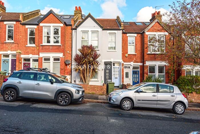 1 Bedroom Flat To Rent In Durban Road, West Norwood, London, SE27