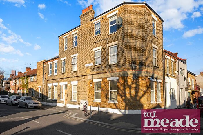 2 Bedroom Flat To Rent In Boundary Road, London, E17