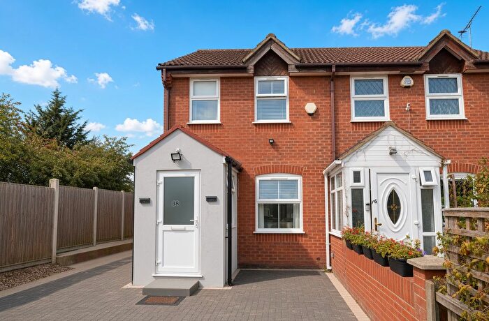 2 Bedroom End Of Terrace House To Rent In Masefield Way, Staines-Upon-Thames, TW19