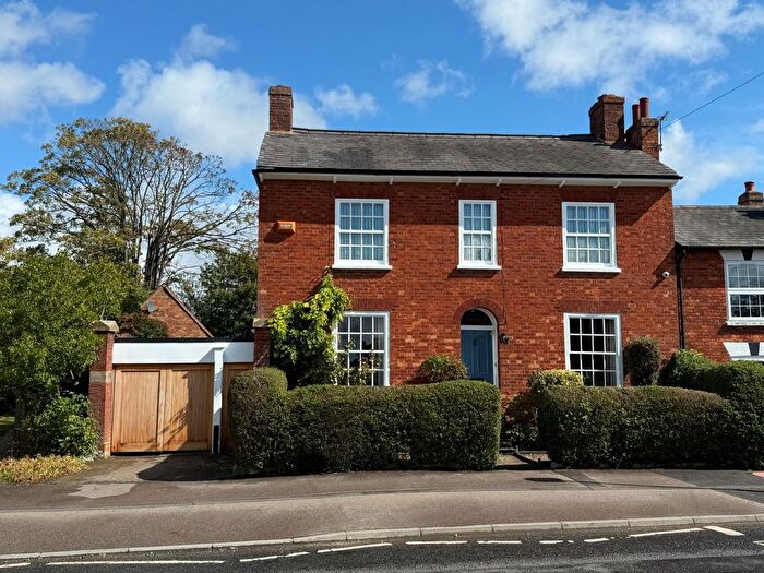 5 Bedroom Town House For Sale In Buckingham Road, Winslow, MK18