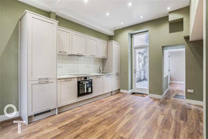 1 Bedroom Flat To Rent In Grafton Road, Kentish Town, NW5