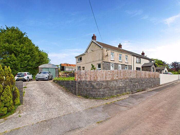 3 Bedroom Semi-detached House For Sale In Porthyrhyd, Carmarthen, SA32