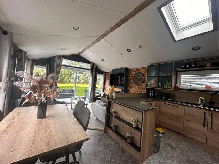 2 Bedroom Park Home For Sale In Hunters Quay Holiday Village, PA23