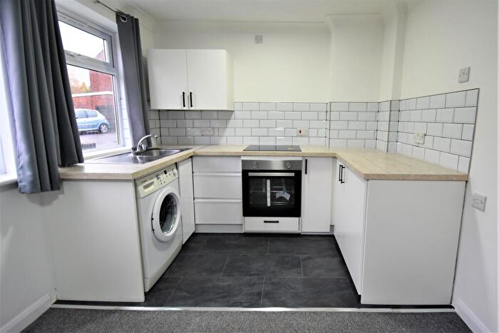 1 Bedroom Flat To Rent In Crombie Close, Waterlooville, PO8
