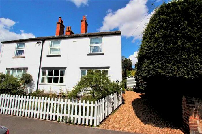 3 Bedroom Semi-Detached House To Rent In Main Road, Dyke, Bourne, PE10