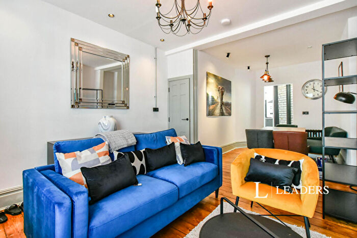 3 Bedroom Terraced House To Rent In Liverpool Road, Manchester, M3