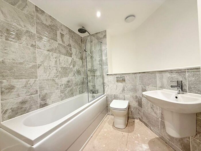 1 Bedroom Flat To Rent In Grange Road, Battlefield, G42