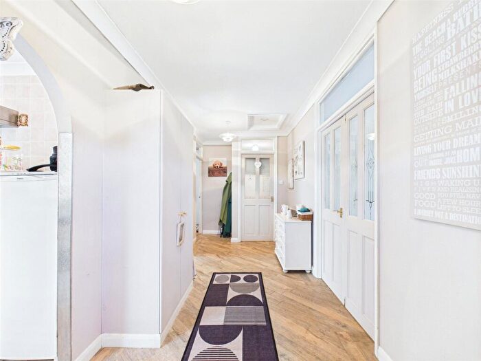 2 Bedroom Bungalow For Sale In Curtis Mill Lane, Stapleford Abbotts, Romford, Essex, RM4