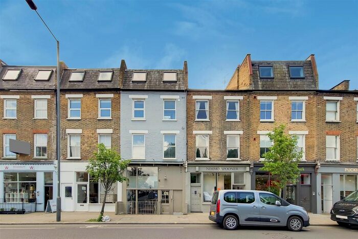 1 Bedroom Flat To Rent In Lillie Road, Fulham, SW6