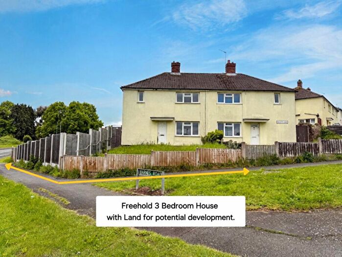 3 Bedroom Semi-Detached House For Sale In Barnes Road, Stafford, ST17