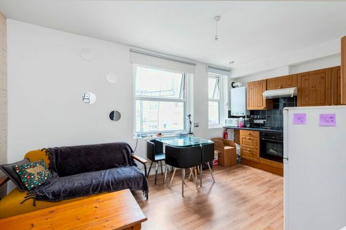 2 Bedroom Flat To Rent In Gray's Inn Road, London, WC1X