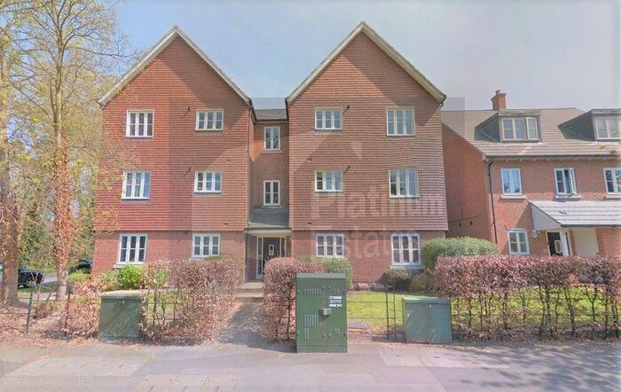 2 Bedroom Flat To Rent In Page Place, Frogmore, St. Albans, AL2
