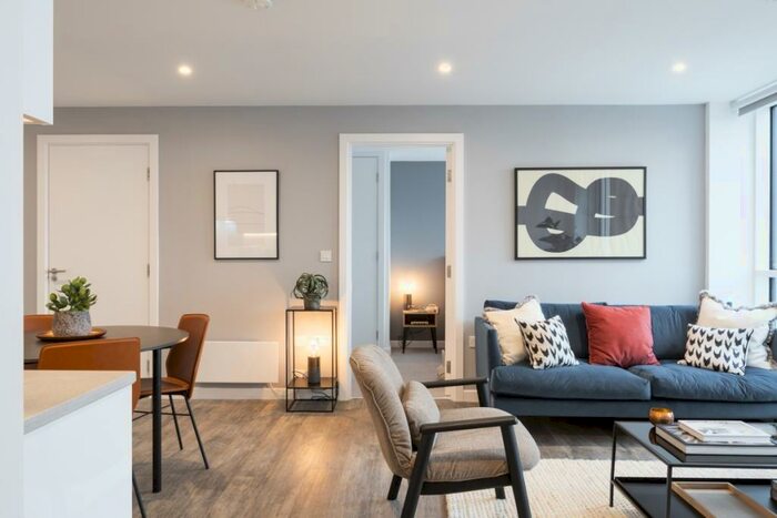 3 Bedroom Apartment To Rent In The Copper House, Liverpool, L1