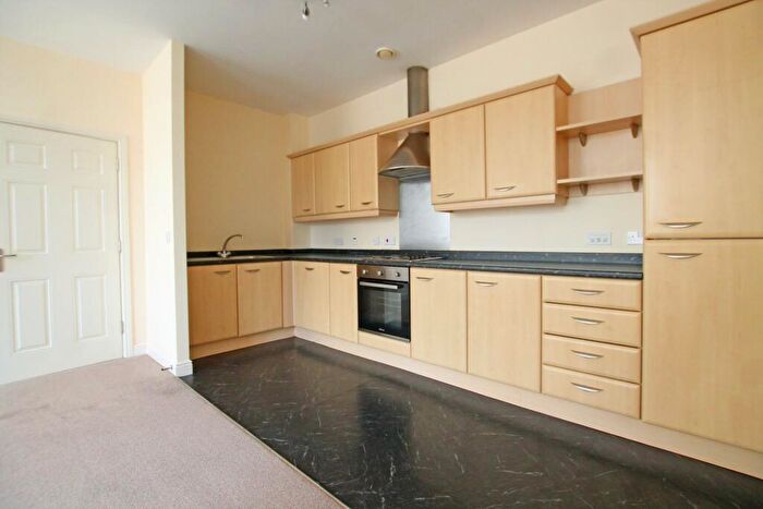2 Bedroom Flat To Rent In Britannia Wharf, West Yorkshire, Bingley, BD16
