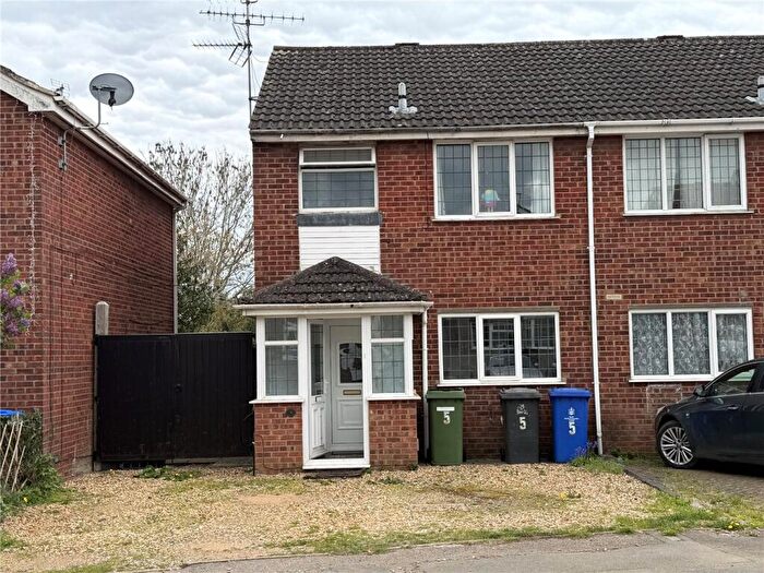 3 Bedroom Semi Detached House For Sale In Oaklands, Bugbrooke, Northampton, Northamptonshire, NN7