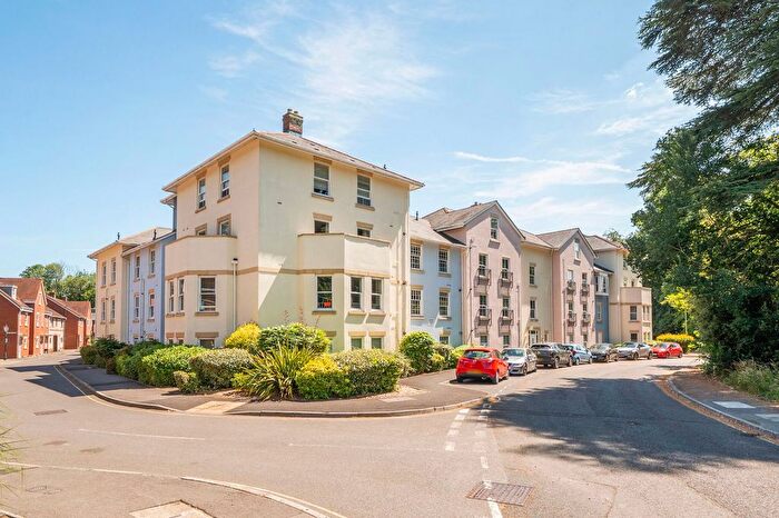 2 Bedroom Flat To Rent In Winton Close, Winchester, SO22