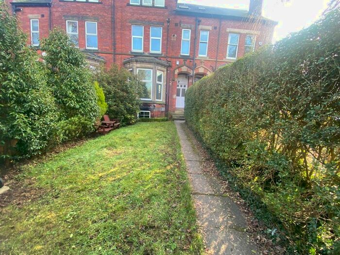 1 Bedroom Apartment To Rent In Grove Lane, Leeds, LS6