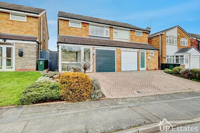 3 Bedroom Semi Detached House For Sale In Nova Croft, Coventry, CV5